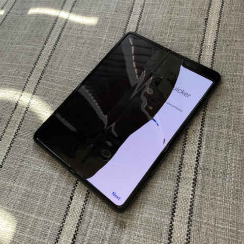 Samsung Galaxy Fold’s display breaks for some early reviewers, company issues statement