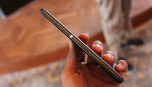 సోనీ ఎక్స్పిరియా c4: ఫస్ట్ లుక్స్