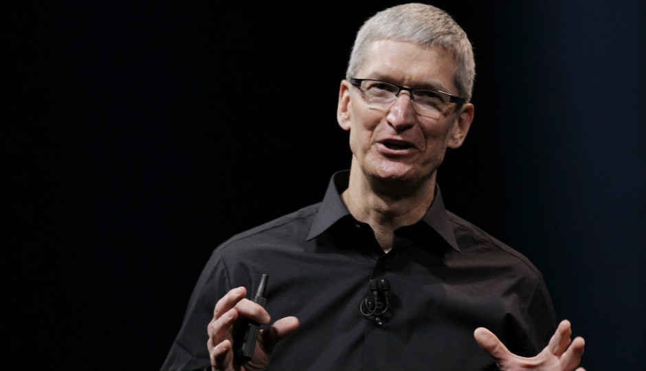 Tim Cook urges employees to “move forward together” following Trump’s victory