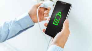 എത്ര വർഷം ഉപയോഗിച്ചാലും, പുത്തൻ ഫോണാണെന്നേ പറയൂ… എങ്ങനെയെന്നോ?