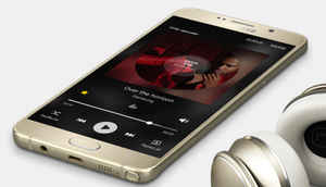 कुछ अपकमिंग और हाल ही में लॉन्च हुए स्मार्टफोंस (अगस्त 2015)