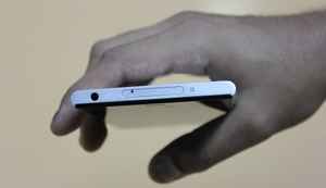 Xiaomi Mi3 build quality and size comparison