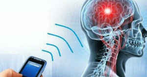 உங்கள் மூளையை பாதிக்கும் 10 அதிக ரேடியேஷன் தரும் ஸ்மார்ட்போன்கள்.