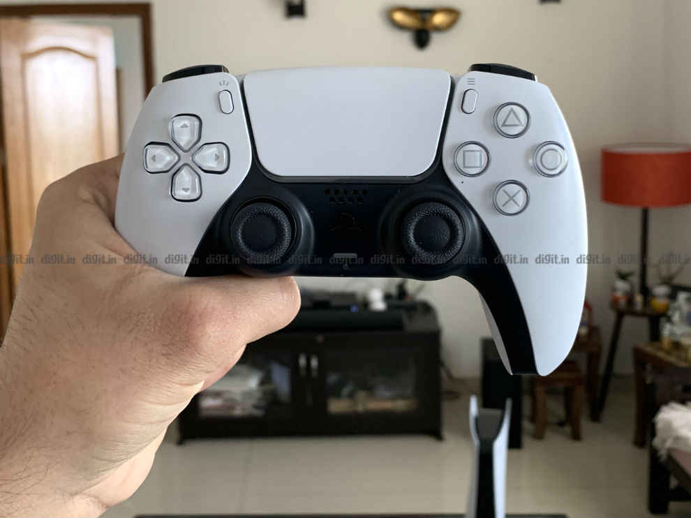 PS5 DualSense controller is bigger than the DualShock 4.