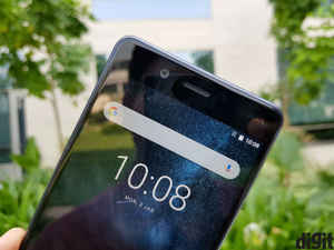 సెల్ఫీ ని మరింత అద్భుతంగా  తీర్చిదిద్దటానికి  భారత్ లో లాంచ్ అయిన Nokia 8, డ్యూయల్ కెమెరా సెటప్ తో