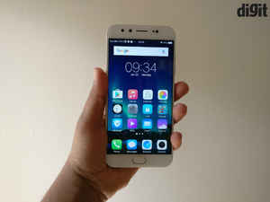 विवो V5 प्लस स्मार्टफ़ोन अब हुआ भारत में सेल के लिए उपलब्ध