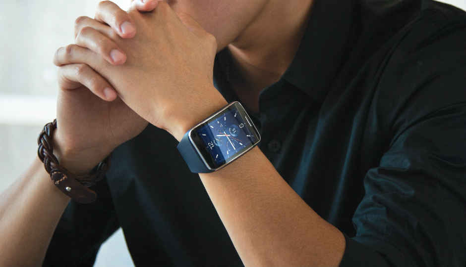 Samsung Gear S with curved screen, Tizen OS and 3G announced