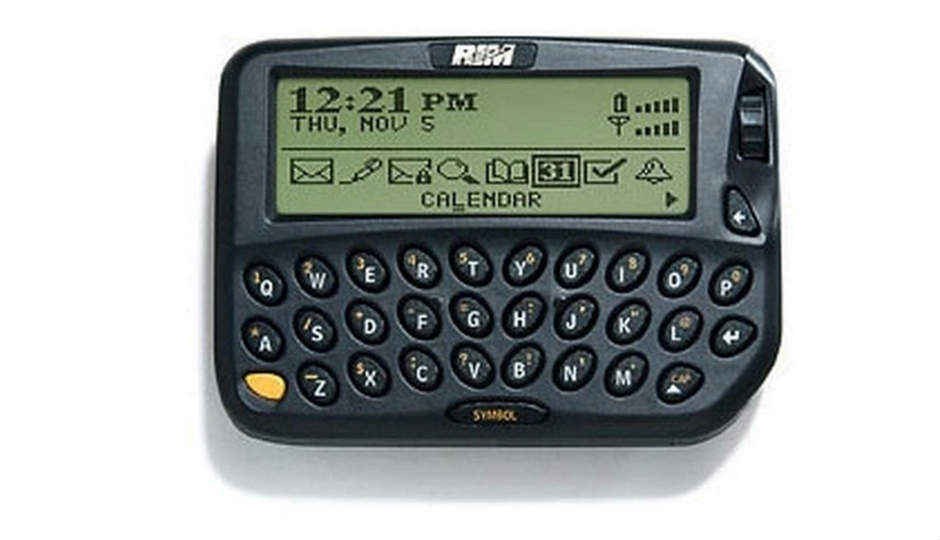 உலகின் பழைய காலத்தின் அதிக ட்ரண்டில் இருந்த மொபைல் சாதனங்கள்