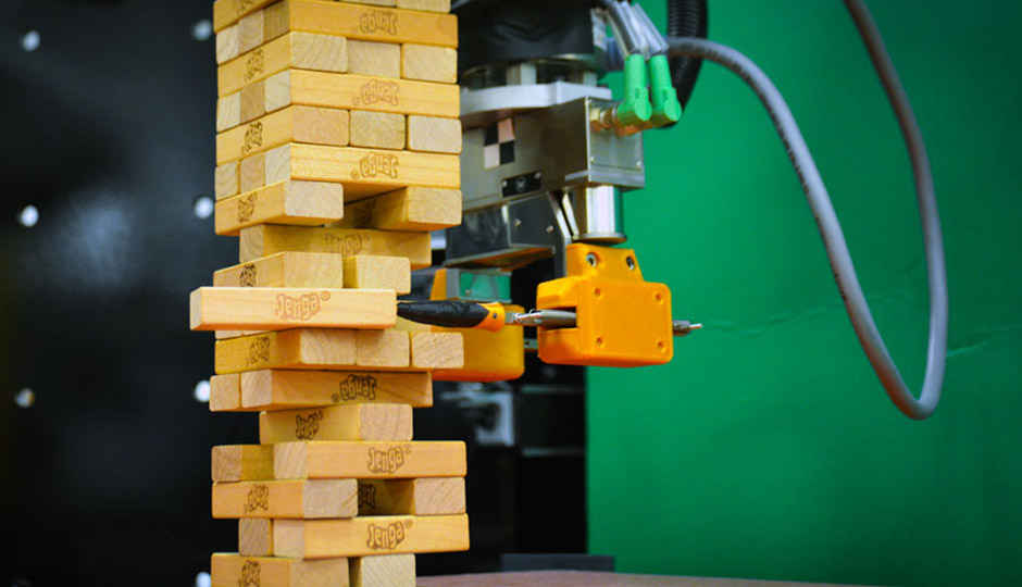 MIT researchers train robot to play Jenga using vision and touch