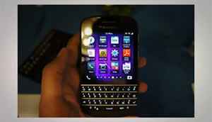BlackBerry Q10: The First QWERTY BB10 Smartphone