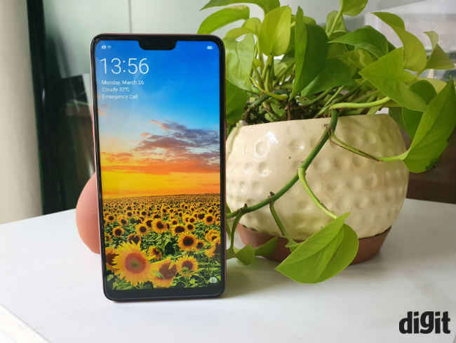 Oppo F7 स्मार्टफोन लेता है दमदार सेल्फी