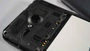 क्या ख़ास है महज़ Rs. 4,999 में मिलने वाले स्वाइप कनेक्ट ME में