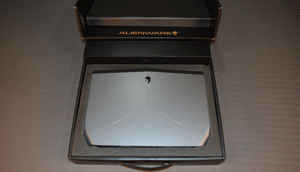 Unboxing Alienware 13 Gaming Laptop