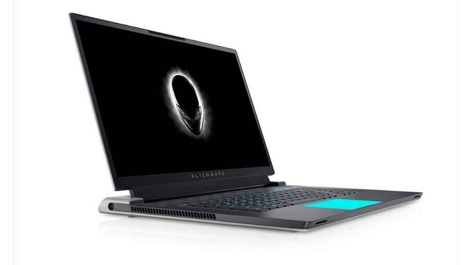 The Alienware X15 launched with Intel H-series CPUs and RTX 30-series graphics