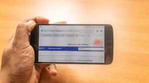 பெயர், வீட்டு முகவரி  போன்ற  அனைத்தையும்  ஆன்லைனில்  எப்படி  மாற்றுவது