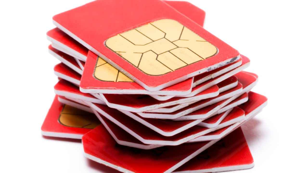 क्या है iSIM Technology? Mobile Phones में अब नहीं चाहिए होंगे सिम कार्ड, कैसे बदल जाने वाला है SIM Card का इस्तेमाल, सब जानें