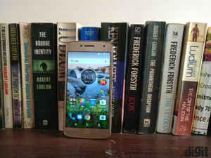 స్పెషల్ ఆఫర్ క్రిందఈ స్మార్ట్ఫోన్లు రూ. 10,000 లోపల అందుబాటులో ఉన్నాయి