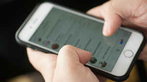 సెల్ ఫోన్ వాడుతున్న ప్రతి ఒక్కరూ తెలుసుకోవాల్సిన అతి ముఖ్యమైన విషయాలు