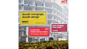 हंसी से हो जाएंगे लोटपोट, जब पढ़ लेंगे इन 15 विज्ञापनों के बोर्ड