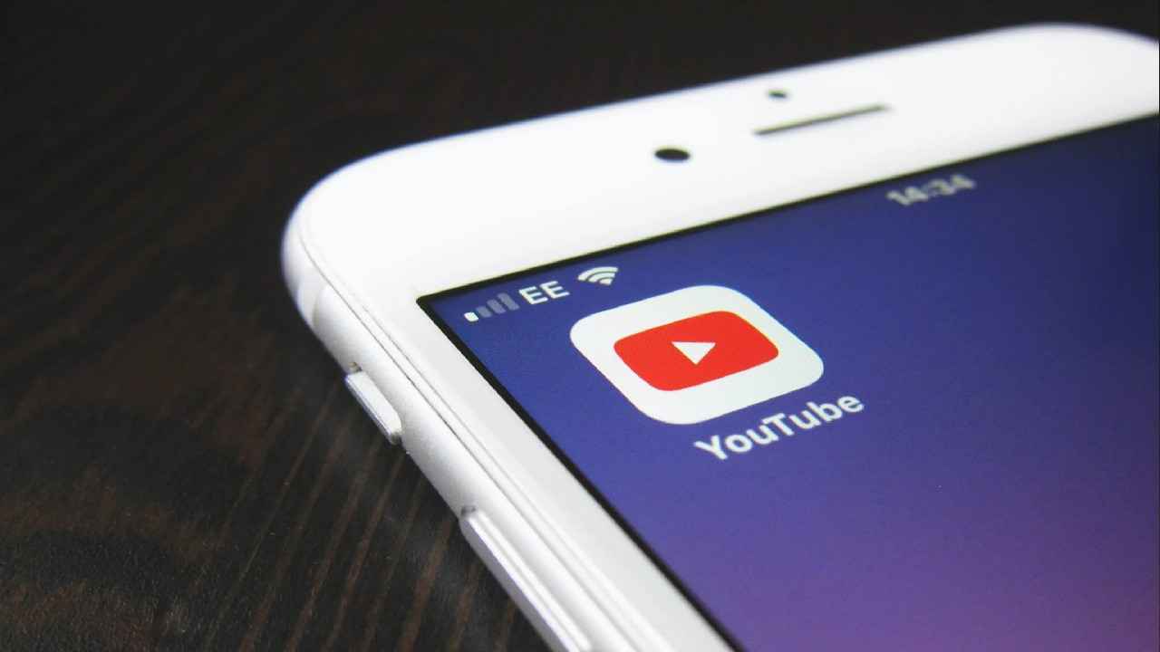 YouTubes Full-Screen Video Player Now Has A New User Interface