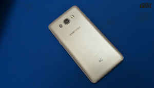 சாம்சங் கேலக்ஸி J5 , J7 (2016) : படங்கள்