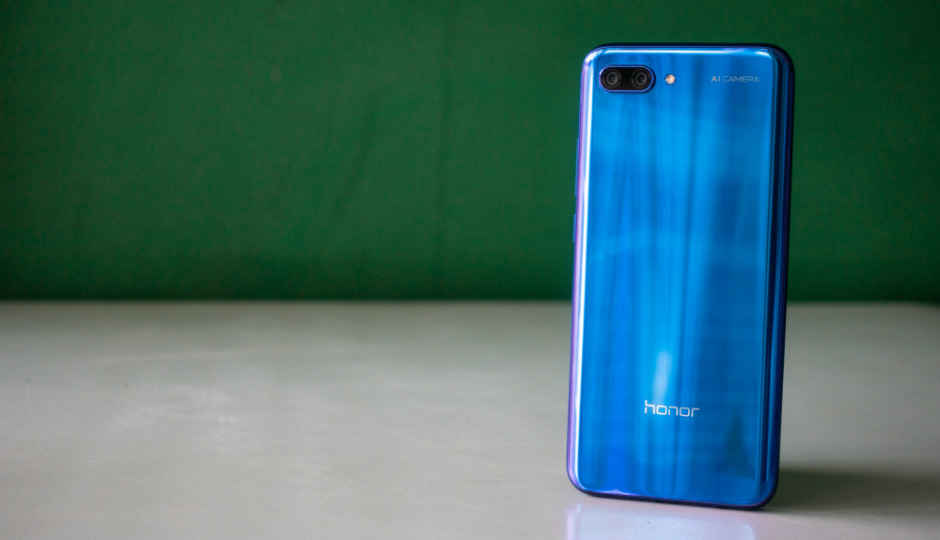Honor 10 receives new software update, gets Party Mode and camera improvements