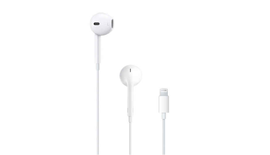 Apple promises fix for glitch in Lightning EarPods