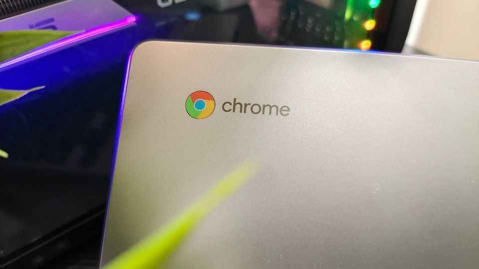 ASUS Chromebook C223