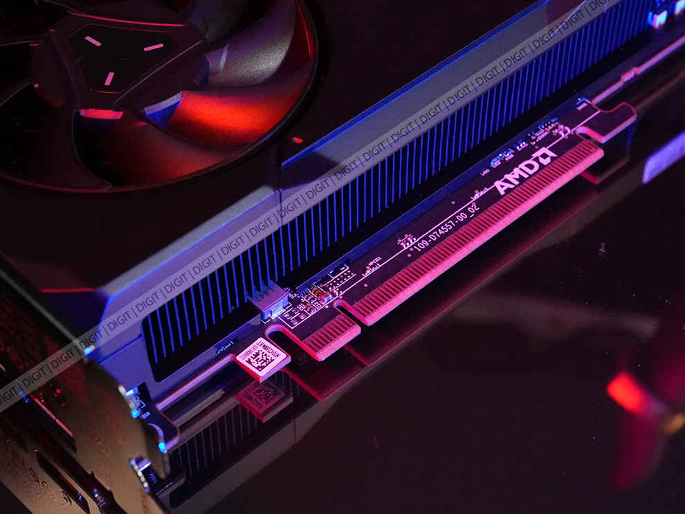 AMD Radeon RX 7600 PCIe connectors