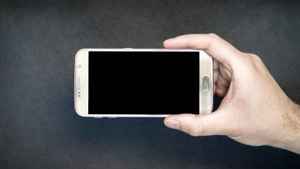 Phone Tips: പ്രശ്നമായാൽ അപ്പോൾ റീസ്റ്റാർട്ട്! വൈറസിനെ അകറ്റാൻ ഇത് മതിയോ?