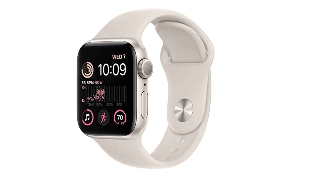 Apple Watch SE at huge discount: लोकप्रिय स्मार्टवॉच स्वस्तात खरेदी करा, ही संधी पुन्हा मिळणार नाही