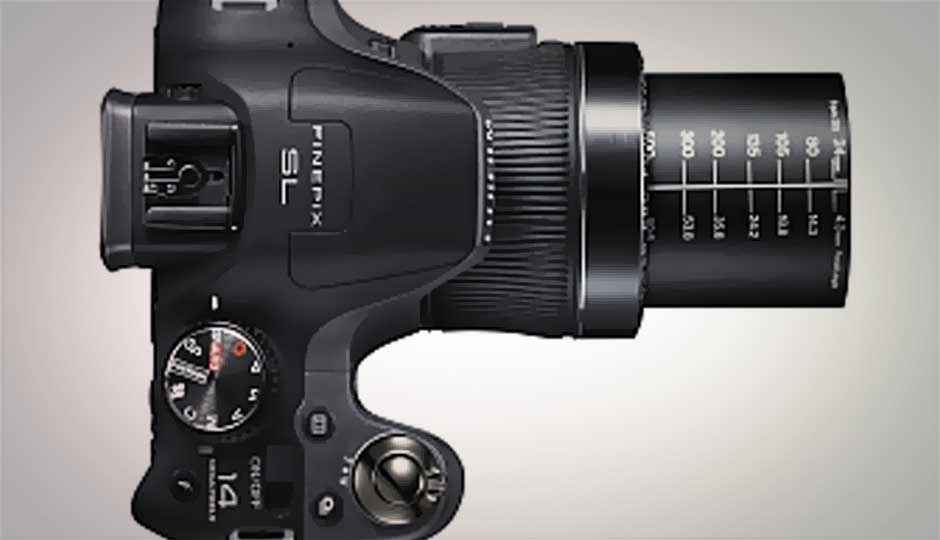 Fujifilm launches SL300 SLR-bridge 30x super-zoom, at Rs. 19,499