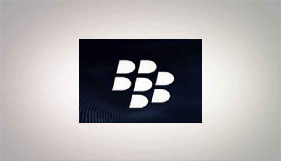 BlackBerry 10 N-series physical QWERTY keypad photo leaked