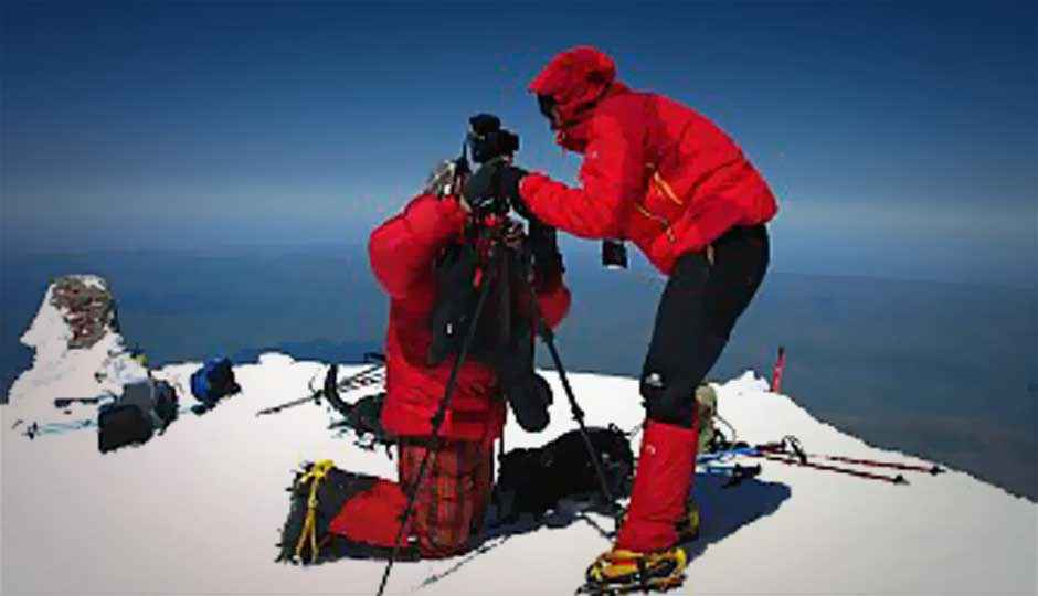 Google Maps starts virtual tours of Everest and other famous mountains