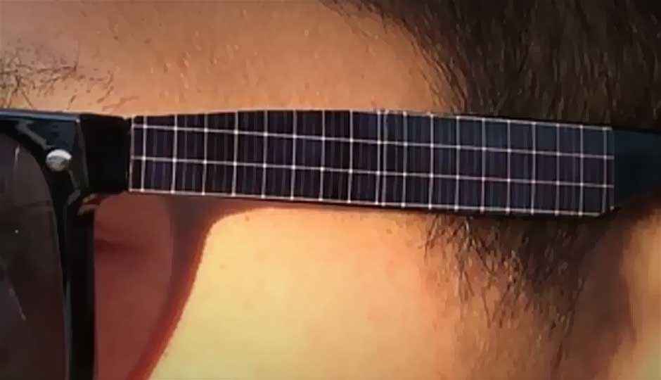 Ray-Ban shades with solar panel to charge your smartphone