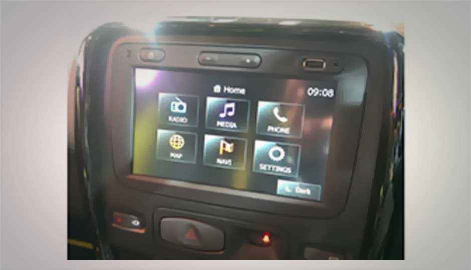 Tech in Renault Duster at Auto Expo 2014