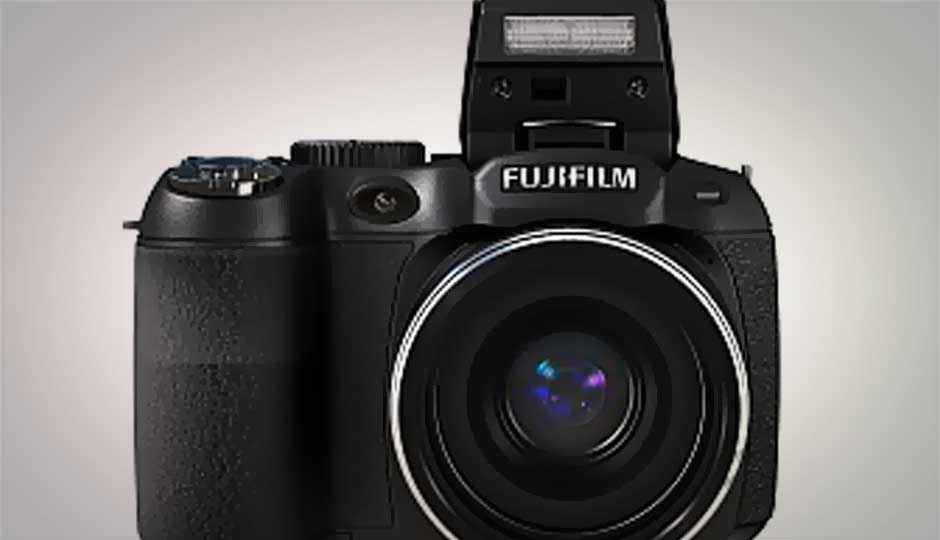 14MP Fujifilm FinePix S2950 launched in India, at Rs. 10,999