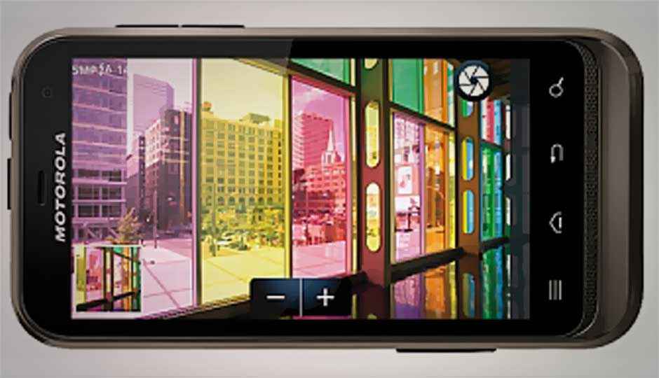 Motorola introduces Defy XT, Defy Mini in India