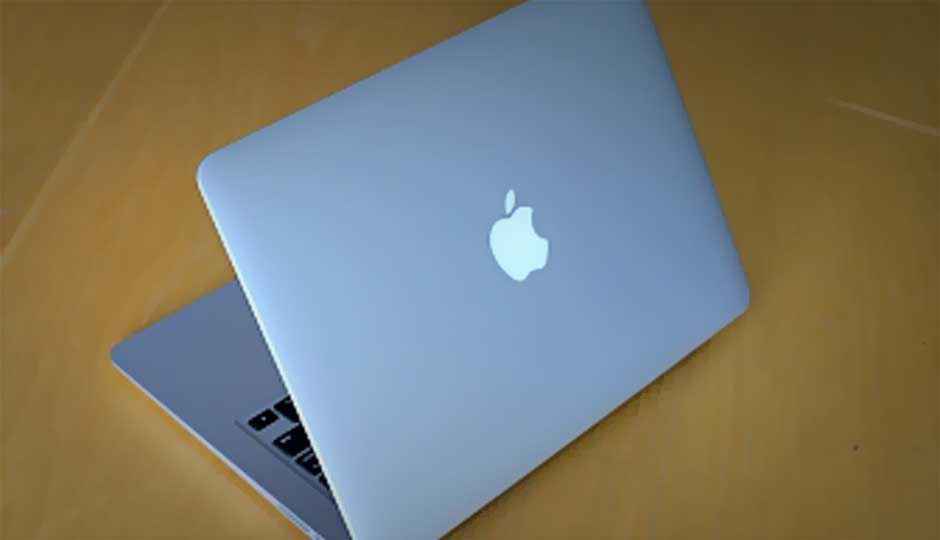 Unboxing the new 13-inch Apple MacBook Air
