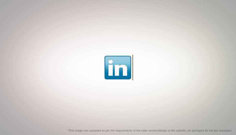 LinkedIn: the professional networking site that Tweets