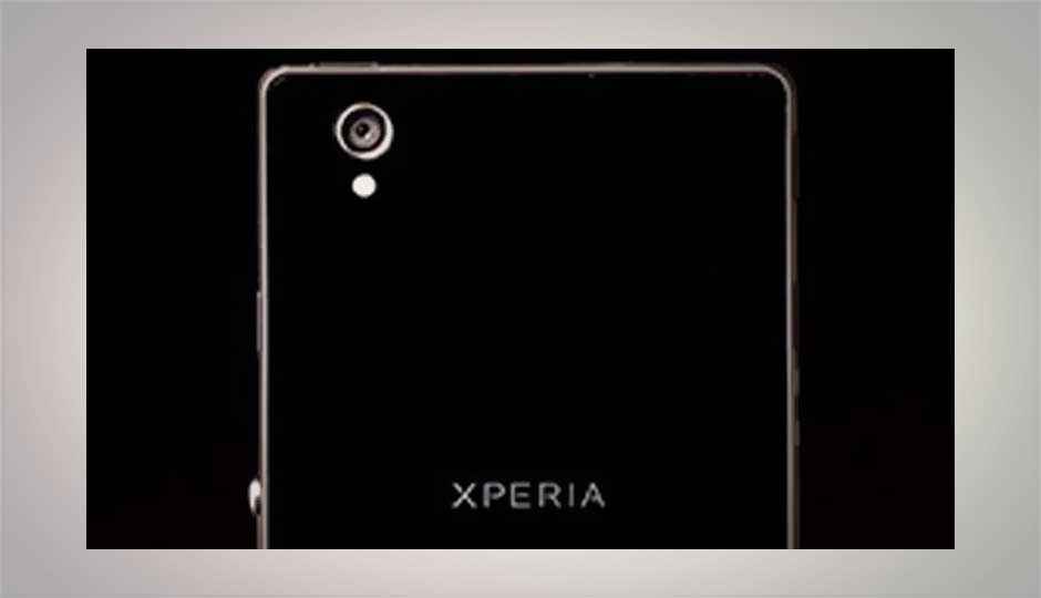 Rumoured Sony Xperia Z2 gets pictured with the Xperia Z1