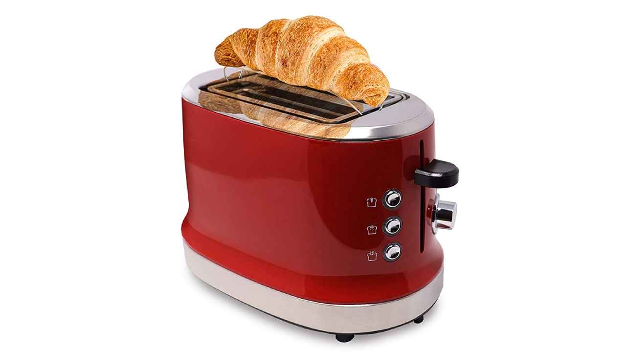 Pop-up toasters with bun rack to warm buns and croissants