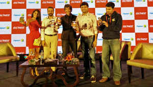 इन्हें फोन कहें या 5000mAh क्षमता वाले पॉवर बैंक?