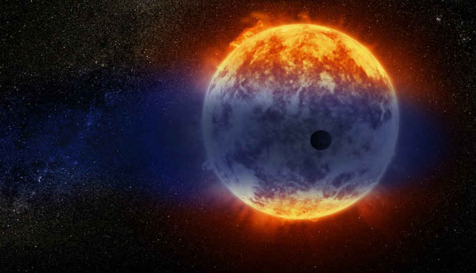 Astronomers find rapidly evaporating exoplanet using Hubble