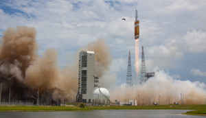 In Pictures: Delta IV Heavy's beautiful launch on a secret mission