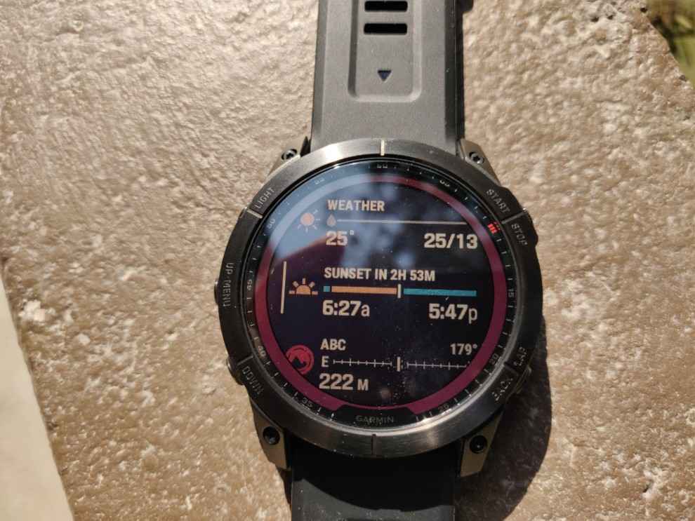 Garmin Fenix 7X Solar: Display and UI