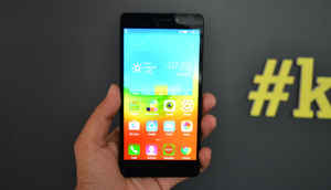 सबसे बढ़िया 4G एंड्राइड फोंस जो आते हैं 2GB और 64-बिट प्रोसेसिंग के साथ