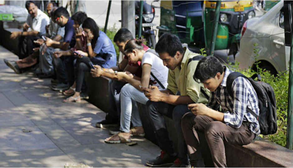 Smartphones below Rs. 20,000 also responsible for call drops: Report