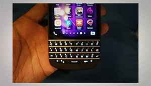 BlackBerry Q10: The First QWERTY BB10 Smartphone
