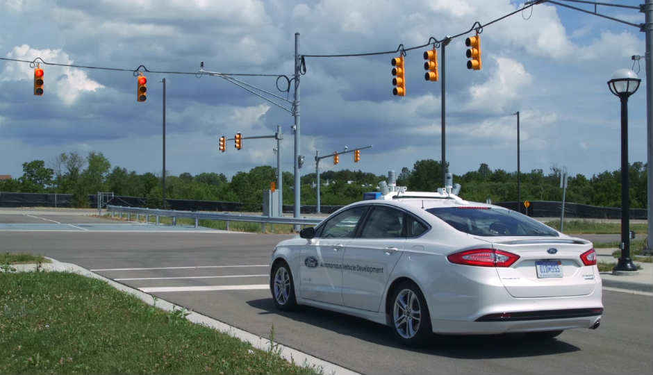 Watch Ford’s Level 4 autonomous Fusion navigating a simulated city